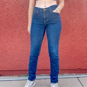 EDDIE BAUER SIZE 6 straight leg jeans